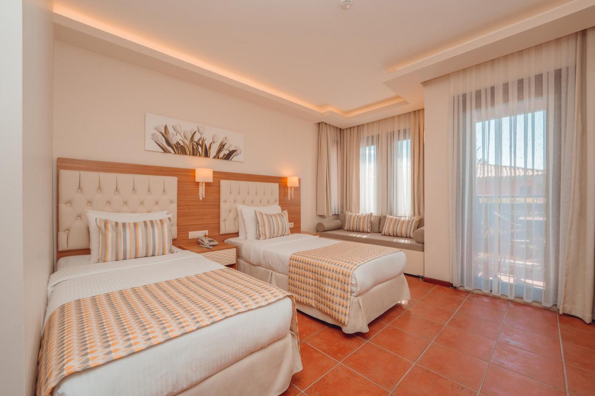 Sundia By Liberty Suncity โอลลุนเดนิซ ภายนอก รูปภาพ