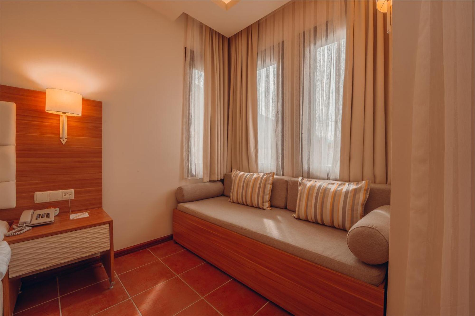 Sundia By Liberty Suncity โอลลุนเดนิซ ภายนอก รูปภาพ